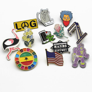 Pins en émail dur et souple avec slogans adorables, badges <span class=keywords><strong>de</strong></span> revers mignons à thème dessin animé, broches à phrases amusantes plaquées argent, noir, or, et pins en métal à thème amour - Product Image 2