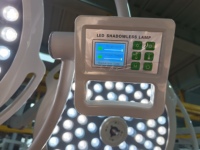 Lampe d'opération de LED de vente chaude pour la chirurgie bas prix électrique alimenté médical OT Light Top équipement de soins de santé