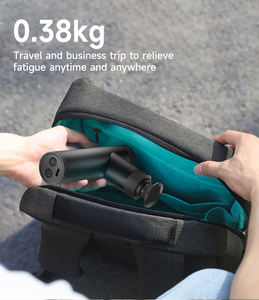 <span class=keywords><strong>Pistolet</strong></span> de massage vibrant intelligent portable Darius à 4 têtes, moteur <span class=keywords><strong>sans</strong></span> balais, chauffant, 5 vitesses, en alliage d'aluminium, avec port Type-C pour le corps et les fascias - Product Image 2