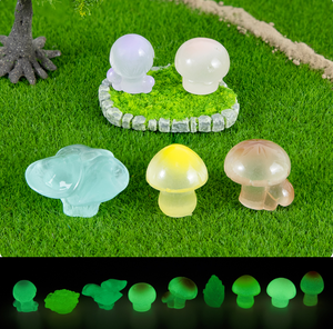 Mini-ornements en résine phosphorescente en forme de champignons pour terrariums de mousse, micro-paysages et décorations de jardin miniature DIY – Vente en gros - Product Image 5