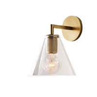 Applique murale LED nordique post-moderne verre minimaliste avec corps en fer pour un décor personnalisé dans le salon chambre chevet