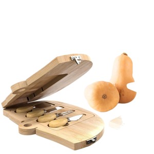 Tabla de cortar de bambú con forma irregular, diseño RV grabado con láser, 'We Are Happy Campers', bandeja para servir queso para camping - Product Image 5