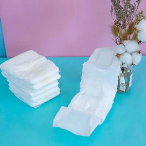Couches jetables pour animaux de compagnie en film PE, en vrac, avec protection anti-fuites pour chats et chiens - Product Image 1