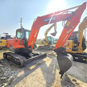 Escavatore Doosan <span class=keywords><strong>60</strong></span> a Basso Costo e Alte Prestazioni |   Macchina Certificata CE con Poche Ore di Utilizzo - Product Image 3