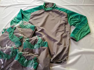 Pull-over coupe-vent d'entraînement de football en jersey de polyester tricoté à manches longues pour hommes par Club - Product Image 2