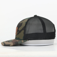 Gorra de camionero con parche de cuero personalizado para exteriores estilo europeo americano estilo callejero tela de encaje corte láser agujero perforado hombres mujeres