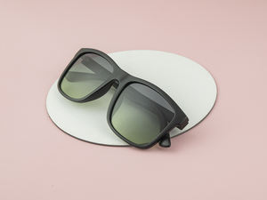 Gafas de Sol Recicladas de Marca con Logo Personalizado del Fabricante, Moda UV400 para Hombre y Mujer, Gafas de Sol Clásicas Deportivas Unisex Polarizadas - Product Image 4