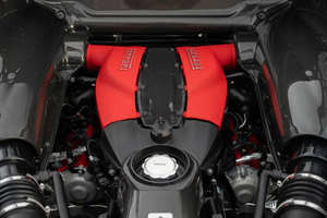 Ferrari F8 Tributo Decappottabile Sportiva Usata - Modello 2024 - IN VENDITA - Product Image 3