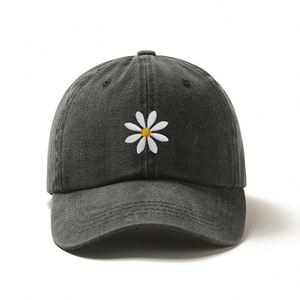 Casquette en coton lavé à 6 panneaux avec logo personnalisé, broderie marguerite, visière incurvée, respirante, fermeture métallique, douce, vente en gros directe usine - Product Image 2