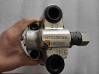Pompe à engrenages hydraulique KFP2233CVKRJ 234-60-65200 234-60-65100 234-60-65300 234-60-65400 pour niveleuse Komatsu GD705A-4 GD705A-1