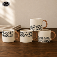 Tasse en céramique mate couleur crème faite à la main avec motif de points noirs promotionnels SWT