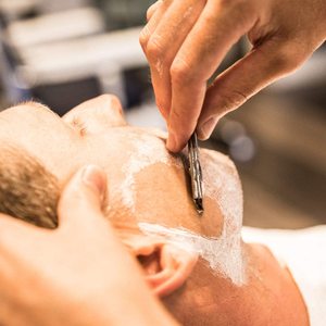 Crema da Barba Naturale di Grado Professionale a Marchio Privato, Crema da Rasatura Ultra-Slick Sorprendentemente Superiore per Uomini 6 Fl Oz - Product Image 4