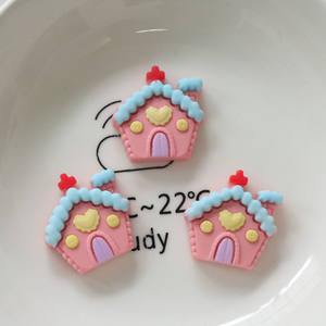 CHENXI Breloques en résine de Noël de haute qualité, pendentifs plats faits à la main en forme de Père Noël, accessoires DIY pour cheveux - Product Image 5