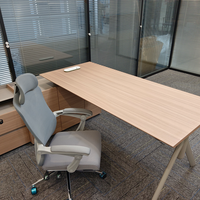 Bureau de direction en forme de L, design moderne et personnalisé