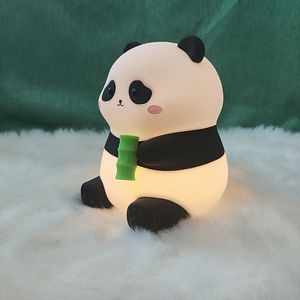 Lámpara Nocturna Infantil de Silicona con Forma de Panda, Regulable, con Temporizador de 30 Minutos, Recargable por USB, Lámpara de Noche Suave para Dormitorio o Cuarto de Bebé - Product Image 3