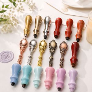 Ensemble de tampons à cire rétro avec manche en <span class=keywords><strong>bois</strong></span>, disponible en or, argent, bronze, or rose et plusieurs couleurs, pour usage de bureau - Product Image 3