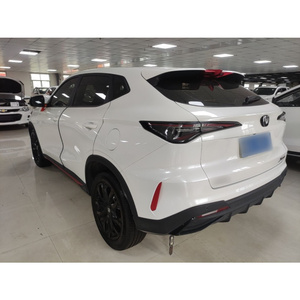Guazi Changan X5 <span class=keywords><strong>PLUS</strong></span> 2025 Voiture d'occasion SUV Essence 5 places Traction avant Automatique Conduite à gauche Changan Véhicule d'occasion Transport professionnel 188PS - Product Image 4