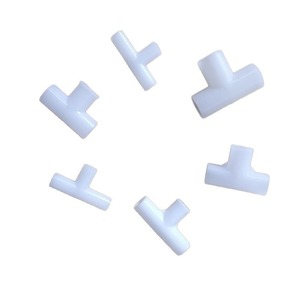 Nhà máy cung cấp trực tiếp giá giày Takeaway hộp nhựa phụ kiện giao diện ba chiều góc phải t-way ống tiêm - Product Image 1