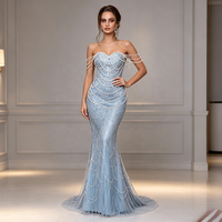 Schulterfreies Abendkleid in Staubigem Rosa Meerjungfrauenstil Luxuriös Handbestickt mit Perlenketten Tüll Formelles Kleid für Hochzeitsgäste Abschlussball Party