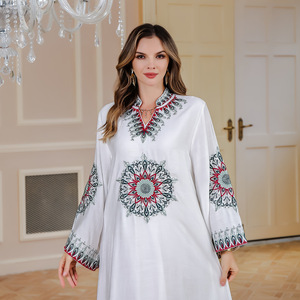 X114 2025 Dubaï luxe brodé soirée Abaya caftan musulman Toga robe soie adultes Eid célébrations été printemps automne - Product Image 1