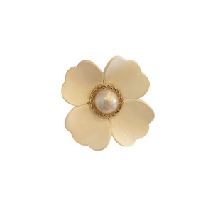 Pince de requin de cheveux de fleur de 7cm de haute qualité pour femmes griffe de cheveux de perle douce griffe de queue de cheval acrylique-accessoires à la mode - Product Image 6
