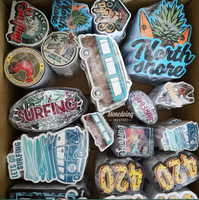 Pegatinas Promocionales Personalizadas con Logotipo, Pedido al por Mayor, Resistentes al Agua, Vinilo Resistente a los Rayos UV, Pegatinas Adhesivas de PVC con Corte de Contorno, para Regalo