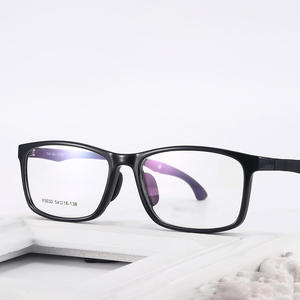 Gafas Deportivas Rectangulares Y5030 con Lentes de Resina Negra, Marco Ligero Ajustable, Uso General, Primavera 2022, Danyang - Product Image 2