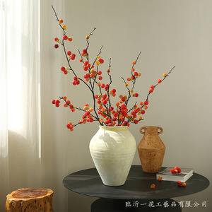 Fleurs artificielles de mûrier Yihua, couleur rouge vin, en soie, pour décoration intérieure, style moderne et épuré - Product Image 1