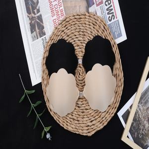 Autocollants de soutien-gorge invisibles en silicone pour dames Petite poitrine épaissie Soutien-gorge froncé Accessoire de sangle arrière transparente - Product Image 2