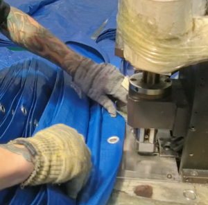 中国低价PE涂层防水弹力平纹篷布屋顶覆盖帐篷，适合男孩和女孩，特价出售 - Product Image 3