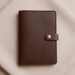 Funda de Cuero Genuino para <span class=keywords><strong>Kindle</strong></span>, Cubierta Personalizada Vintage para Ebook con Correa de Mano para <span class=keywords><strong>Kindle</strong></span> Colorsoft 2024 7 <span class=keywords><strong>Pulgadas</strong></span> <span class=keywords><strong>Paperwhite</strong></span> 12ª y 11ª Generación - Product Image 2