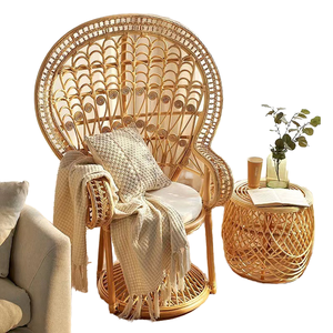 Sillas de Ratán en Forma de Pavo Real al por Mayor, Hechas a Mano con Ratán Natural y Muebles de Alta Gama - Product Image 1