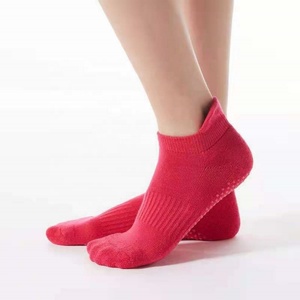 Yoga Pilates <b>Socks</b> Non Slip Barre Athletic <b>Socks</b> with <b>Grips</b> for Women - Product Image 3