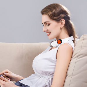 Venta al por mayor eléctrico portátil vibrador calentado punto de presión terapia EMS cuello alivio del dolor masajeador con control remoto - Product Image 3