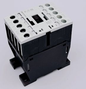 Contactor de 24V CC, 2, 2, 2, 2, 2, 2, 1, 2, 2, 2, 2, 2 V CC - Product Image 1