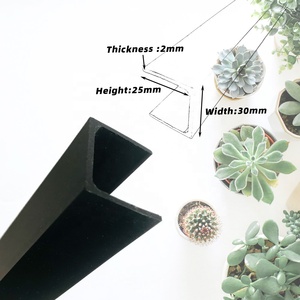 Nhà sản xuất tùy chỉnh đúc nhựa hình chữ U cạnh dải Dải PVC hồ sơ niêm phong Dải đa thông số kỹ thuật nhựa hình chữ U - Product Image 1