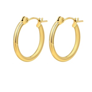 Fabricant de bijoux en gros : Boucles d'oreilles créoles 18 carats en acier inoxydable, personnalisées, délicates et massives - Product Image 1