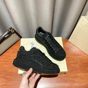 Zapatillas Deportivas Casuales Blancas para Mujer con Incrustaciones de Diamantes, Novedad 2025, Suela Gruesa que Aumenta la Altura, Parte Superior de Microfibra que Cambia de Color - Product Image 1