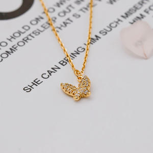 Collier Papillon en Zircon Blanc : Liberté, Romantisme et Éléments Romantiques – Bijoux Raffinés pour Jeunes - Product Image 2