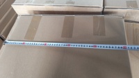 Dalles de sol en vinyle emboîtables antidérapantes colorées 2026 pour usage intérieur dans les ateliers de detailing automobile et les ateliers de travail
