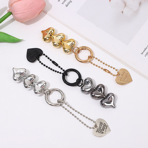 Creative Electroplated Heart Keychain for Women Men Minimalist Alloy Love Heart Pendant Bag Charm Accessory Wholesale in Stock - Product Image 3