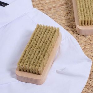 Cepillo de madera con cerdas naturales para lavar y limpiar ropa - Product Image 5