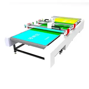 स्वचालित फीडिंग टेबल कटर इन्फ्लेटेबल एसयूपी बोर्ड फिशिंग बोट पीवीसी फैब्रिक ड्रॉप स्टिच फैब्रिक रोल्स डिजिटल कटिंग मशीन