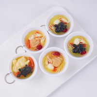 Porte-clés soupe de poulet au ginseng simulé, Pendentif créatif en forme de sachet de soupe tonique au poulet mijoté, Décoration de bol alimentaire simulé