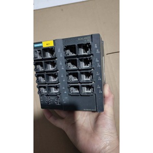 Commutateur Siemens Scalance X116 16 ports 10/100/1000 Mbps Full Duplex Ethernet industriel d'occasion - Product Image 1