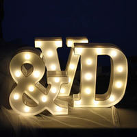 Lumière LED en forme de lettre, lumière LED en plastique en forme de cœur, alphabet, numéro, pour mariage, Saint-Valentin, ornement, fête d'anniversaire, décoration DIY