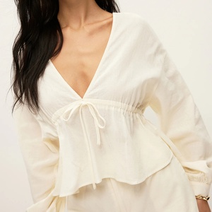 ชุดเซ็ตผู้หญิงขายดี OEM เสื้อผ้าฝ้ายลำลองและกางเกงขาสั้นมีกระเป๋า พร้อมเชือกผูกเอว กางเกงขาสั้นผ้าฝ้ายมีกระเป๋า - Product Image 4