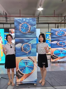 Trong Nhà P2.5 Xách Tay Bảng Điều Khiển Thông Minh Máy Nghe Nhạc Quảng Cáo Màn Hình Led Hiển Thị Áp Phích Cho Trung Tâm Mua Sắm - Product Image 4