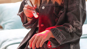 Dispositivo di Terapia a Luce LED 630nm 670nm 850nm Portatile Medico Terapia a Luce Infrarossa Vicina per Sollievo dal Dolore Terapia a Luce Rossa - Product Image 6