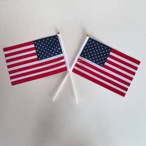 โรงงานจีน ผ้าโพลีเอสเตอร์ราคาถูก พิมพ์ลายดิจิทัล ออกแบบเอง ธงสีรุ้ง LGBT เกย์ไพรด์ กันน้ำ - Product Image 4